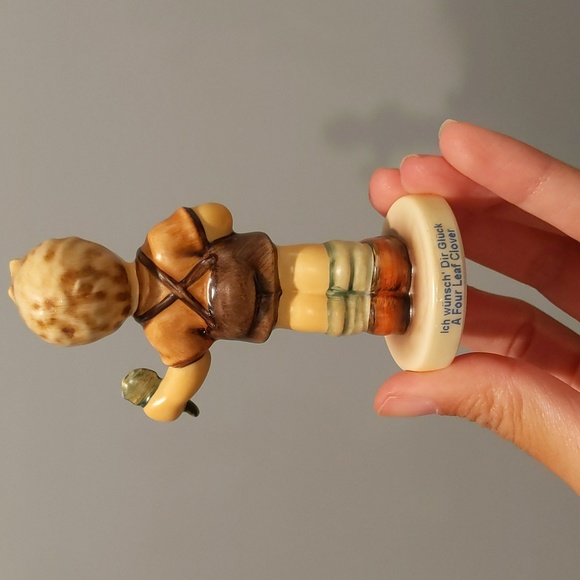 Vintage Hummel in Original Box A Four Leaf Clover 2003 #1991 - Picture 4 of 7